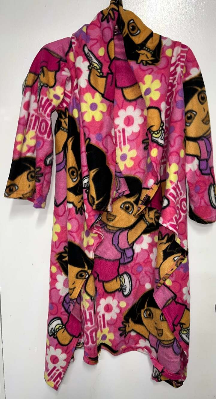 Dora The Explorer Floral Snuggie Blanket Youth READ